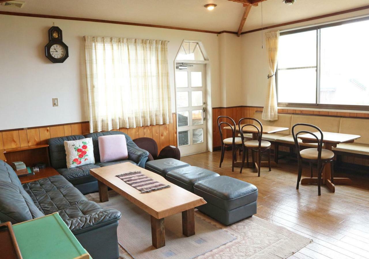 Azumino Pension Wing Buitenkant foto